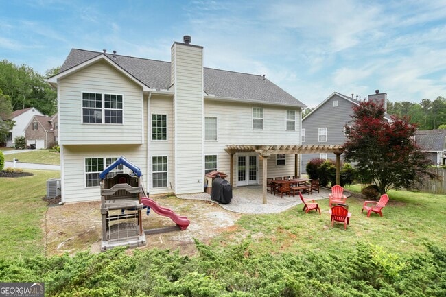 Building Photo - 1360 Silvergate Dr