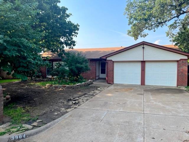 Primary Photo - 3904 Woodbury Ct