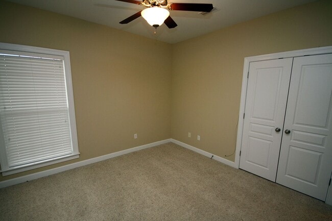 Building Photo - 360 County Rd 163