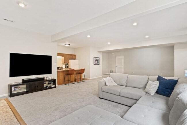 Building Photo - 3830 Brushland Ct