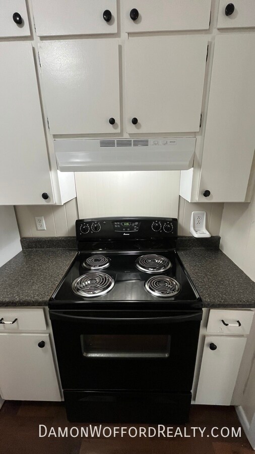 Building Photo - 242 Old Town Crossing