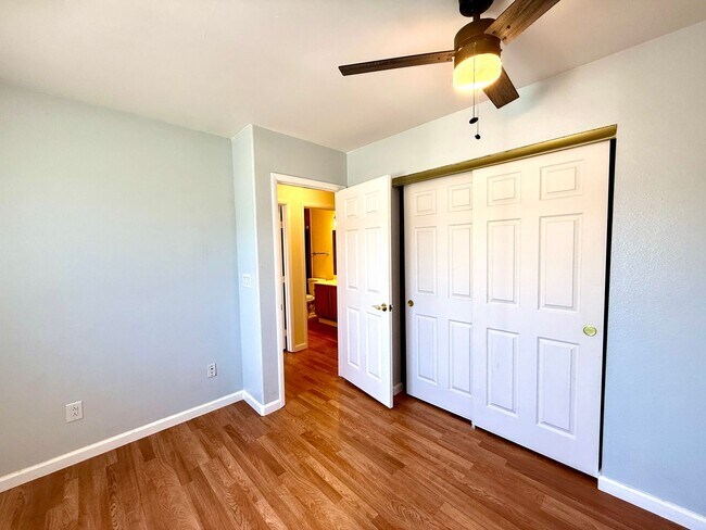 Building Photo - Spacious 4-Bedroom, 2-Bathroom Single-Stor...