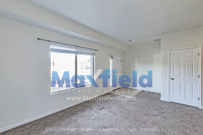 Building Photo - Lehi 4 BD 2.5 BA 2 GA - Fenced Yard