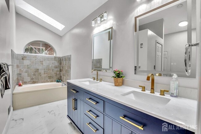 Building Photo - 10 Sawgrass Ct