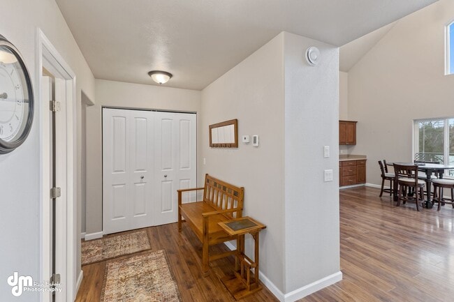 Building Photo - SEASONAL LAKEFRONT LIVING