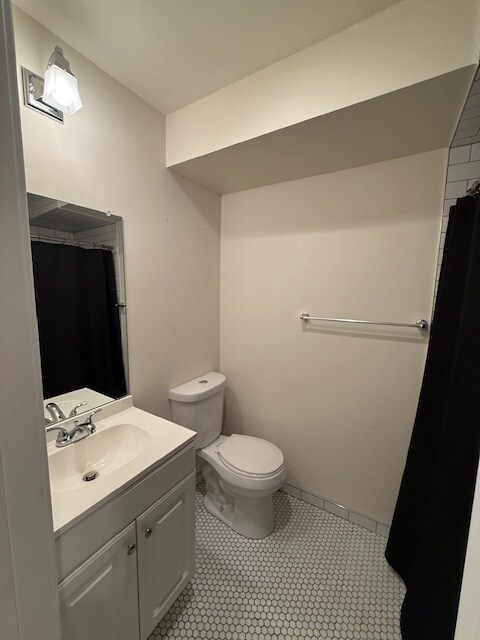 Basement Bathroom - 2256 Dickinson St