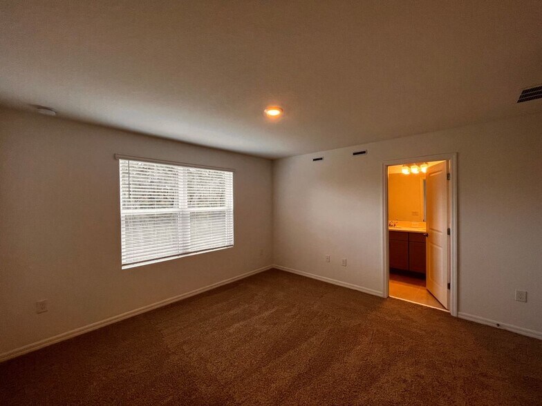 Building Photo - 3585 Anibal St