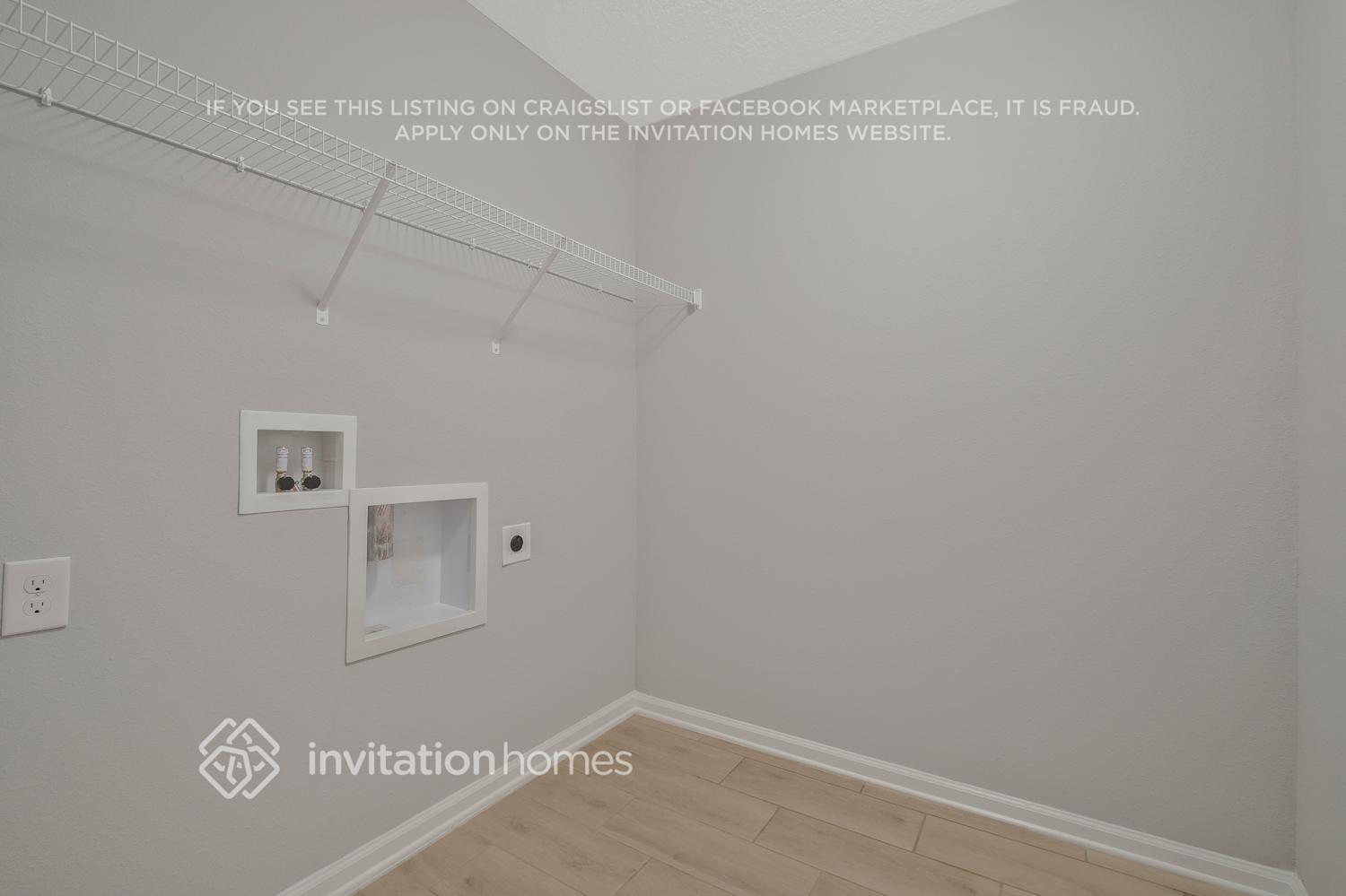 Building Photo - 207 Santorini Ct