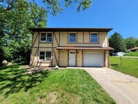 Building Photo - 3BR/2BA BI-LEVEL ON LAFAYETTE'S SOUTH SIDE