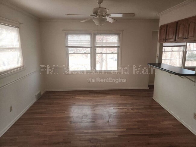 Building Photo - 52 Blake Dr