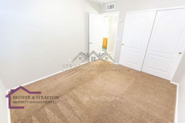 Building Photo - 1431 E Encinas Ave