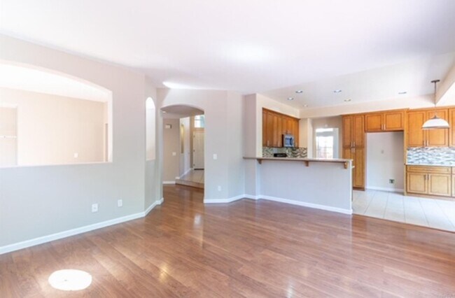 Building Photo - Solar - Huge Savings - 4 Bedrooms - 3 Bath...
