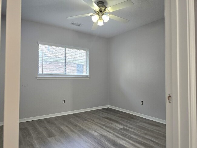 Building Photo - 4618 Tiger Trace Ln