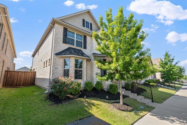 Building Photo - 2093 Almassera Dr