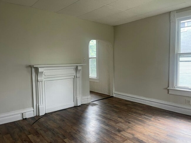 Building Photo - 506 Waldo St