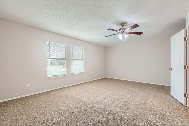 Building Photo - 123 Southampton Dr