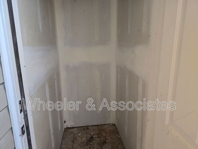 Building Photo - 1045 S 1200 W