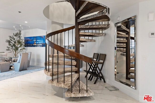 Building Photo - 10550 Wilshire Blvd