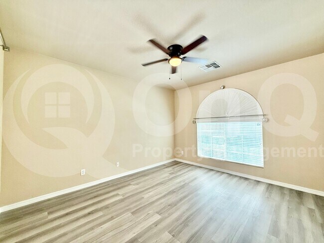 Building Photo - 1144 S Osborn Ln