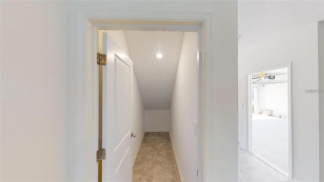 Building Photo - 1618 Reservoir Pl