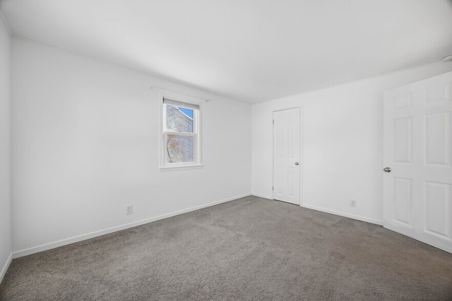 Building Photo - 406 Tarrington Rd