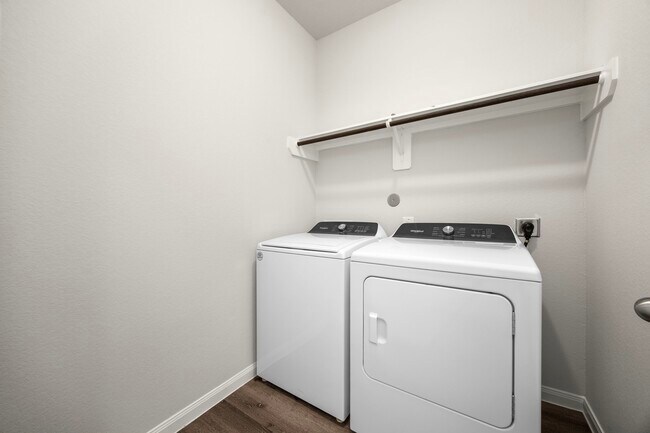 Building Photo - 24802 Landolfi Dr