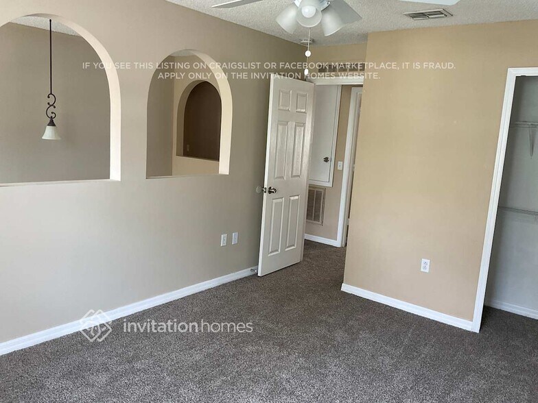 Building Photo - 10431 Fly Fishing St