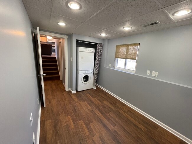 Building Photo - 144 Monterey Dr