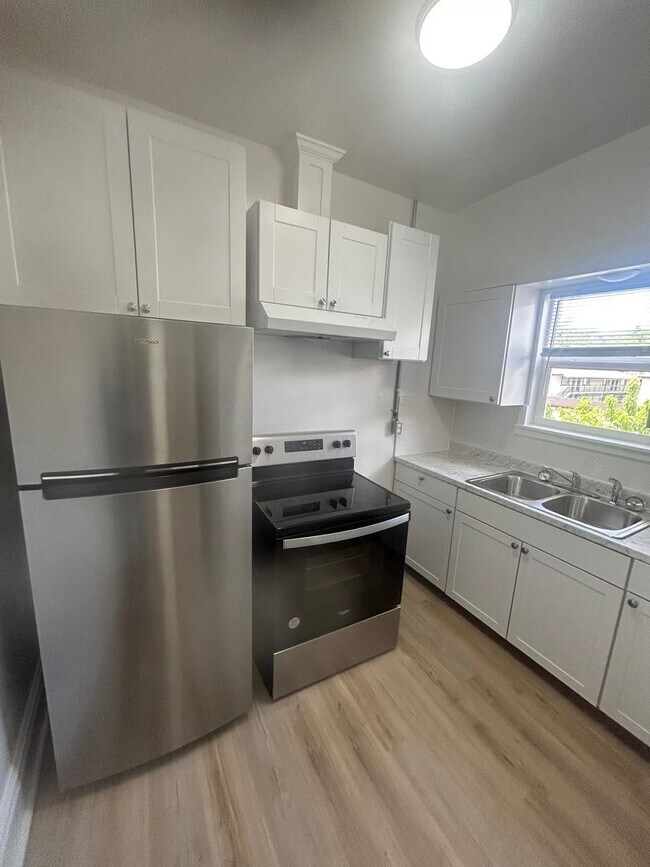 Primary Photo - University of Utah Student Housing