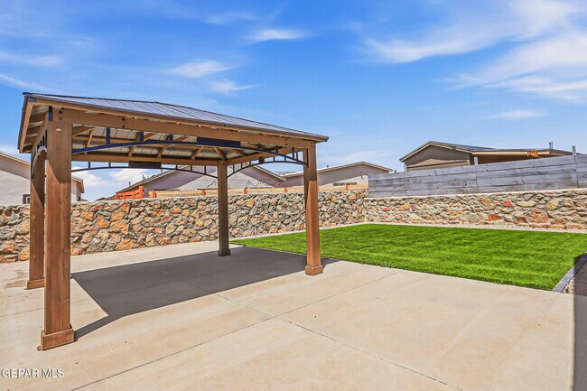 Building Photo - 14609 Carlo Alvarado Dr