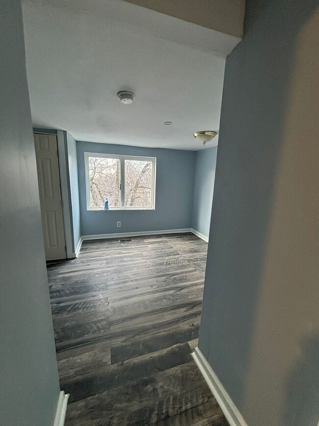Building Photo - 1022 Byrd Ave