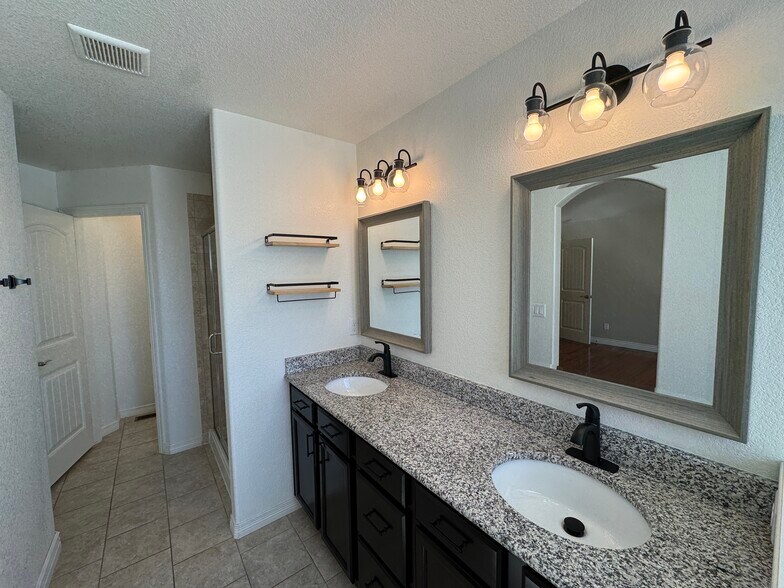Building Photo - 977 Salmon Pond Way