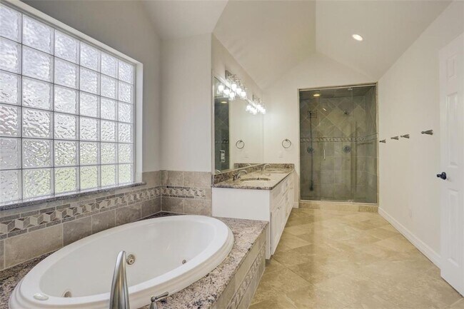 Building Photo - 5519 Bridlewood Dr