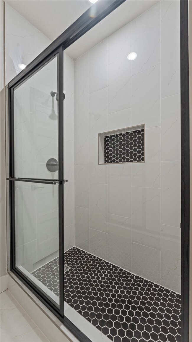 Building Photo - 1861 Lapis Ave