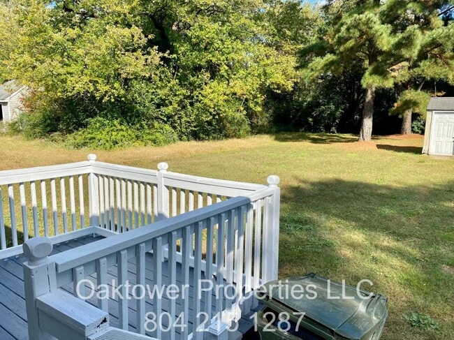 Building Photo - 1420 Lynhaven Ave