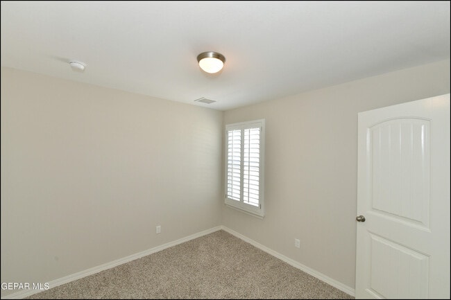 Building Photo - 6933 Copper Town Dr