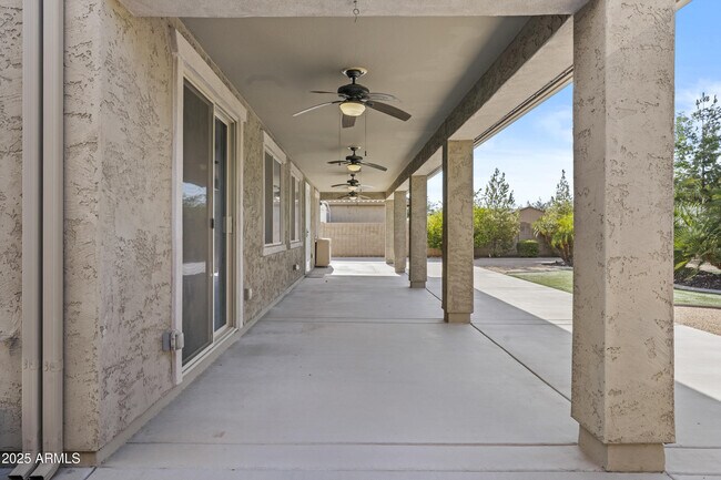 Building Photo - 9382 W Louise Dr