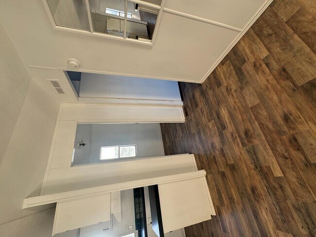 Building Photo - 14574 Fortuna Ct