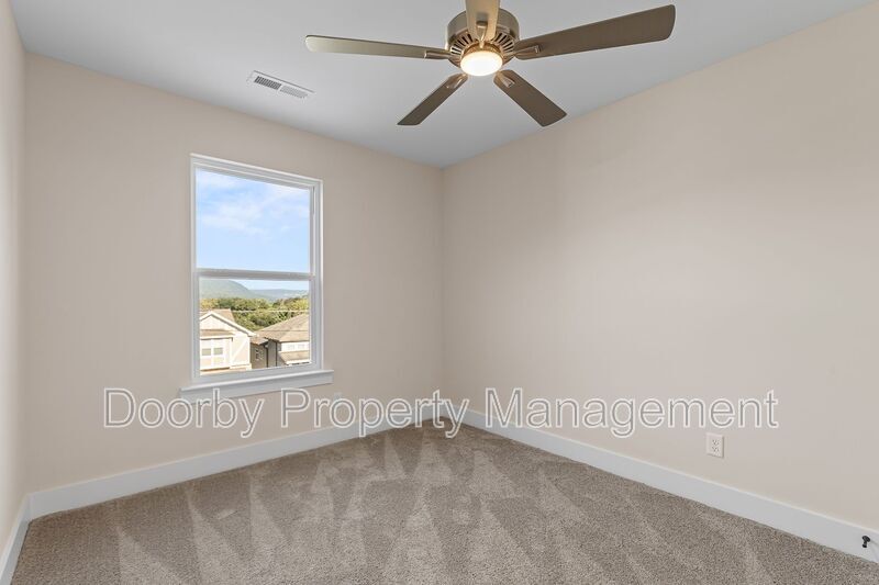 Building Photo - 432 Wayne Ave