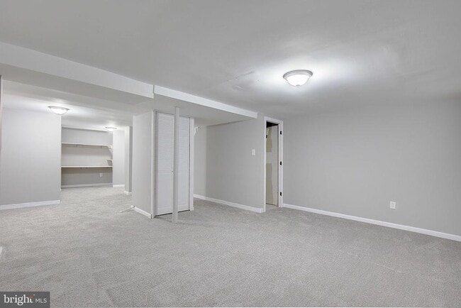 Building Photo - 178 Daimler Dr