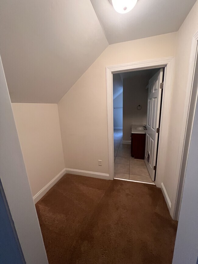 Building Photo - 1223 Hammocks Beach Rd