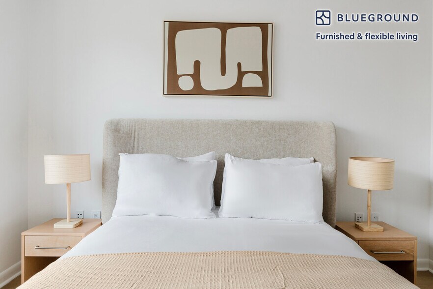 Building Photo - 180 W 20th St