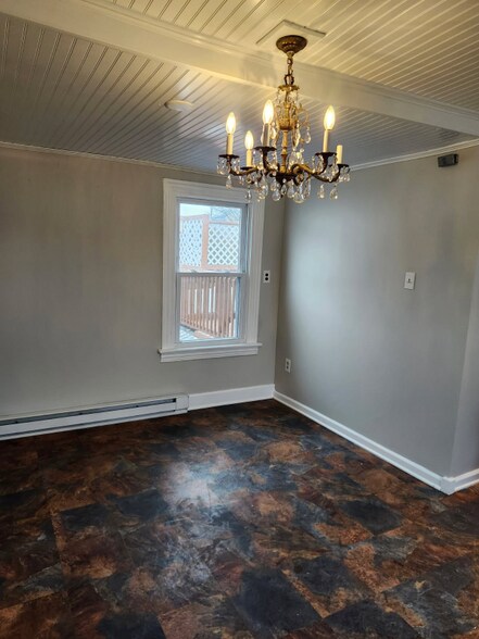 Building Photo - 332 W St Joseph St