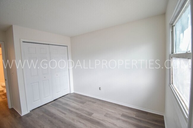 Building Photo - Get half off your first month’s rent when ...
