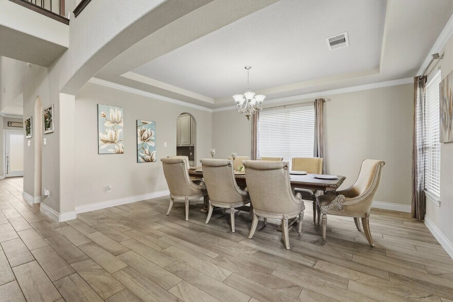Building Photo - 10311 Silver Shield Way
