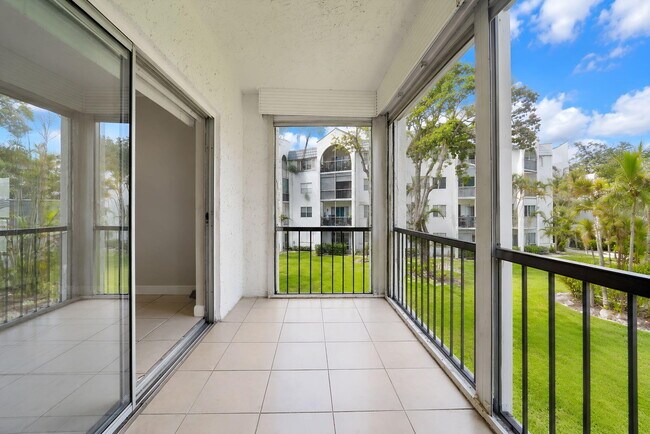 Building Photo - 3360 Spanish Moss Terrace