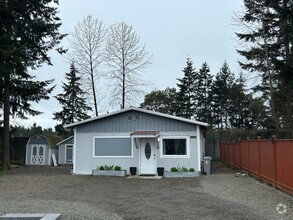 Building Photo - 2B/1 BA House in Lakeland North neighborho...