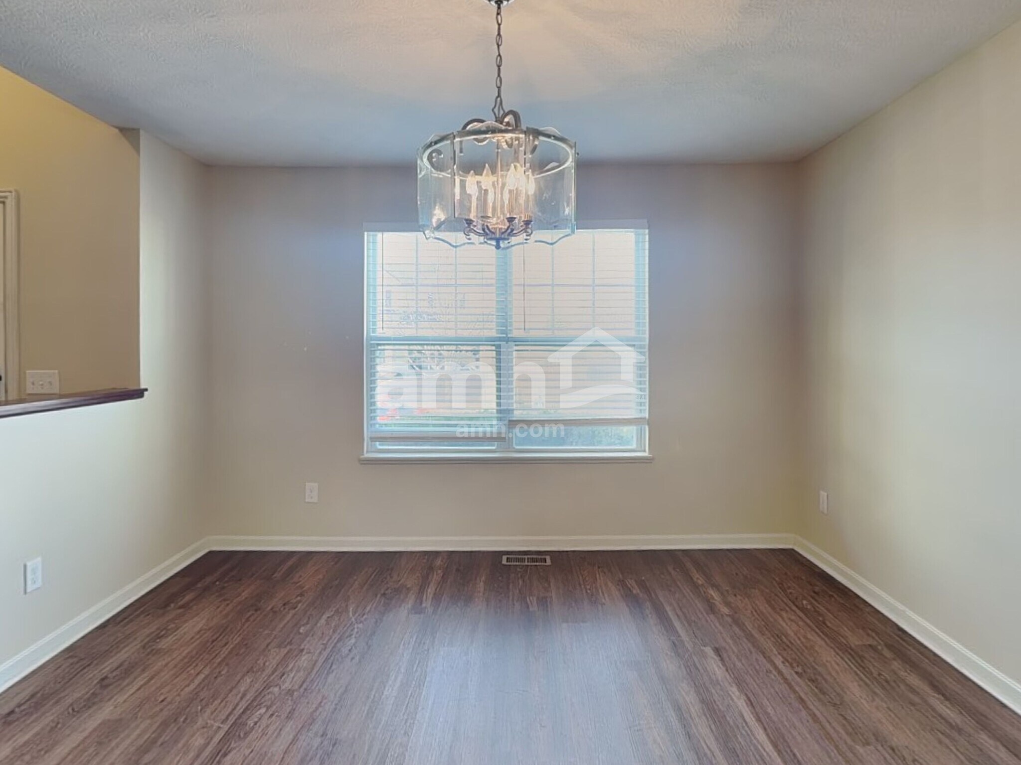 Building Photo - 924 Fresno St