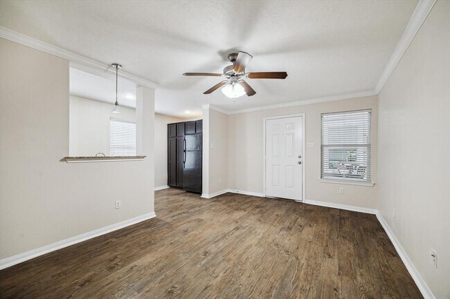 Building Photo - 1222 Heights Blvd