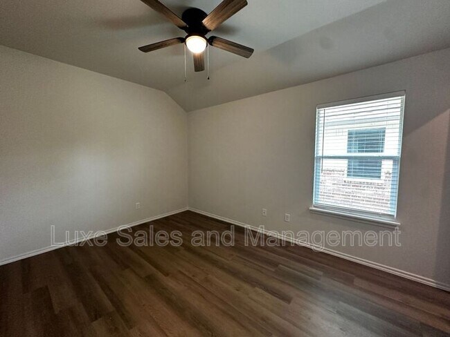 Building Photo - 3715 Franks Wy